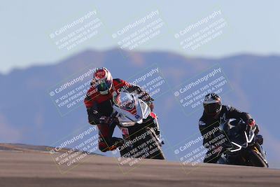 media/Nov-06-2023-Moto Forza (Mon) [[ce023d0744]]/3-Intermediate Group/Session 5 (Turn 9)/